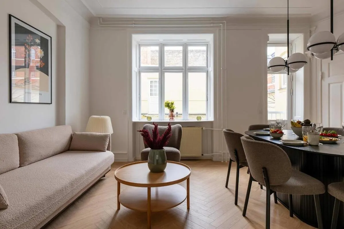 Stylish And Bright 2 Bedroom In Cph N Kopenhagen Apartment