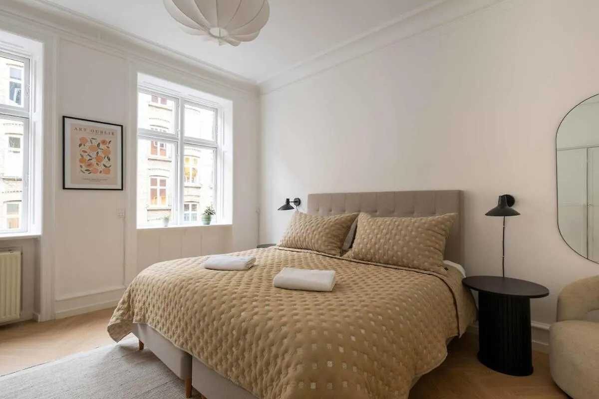 Stylish And Bright 2 Bedroom In Cph N Copenhagen Apartment